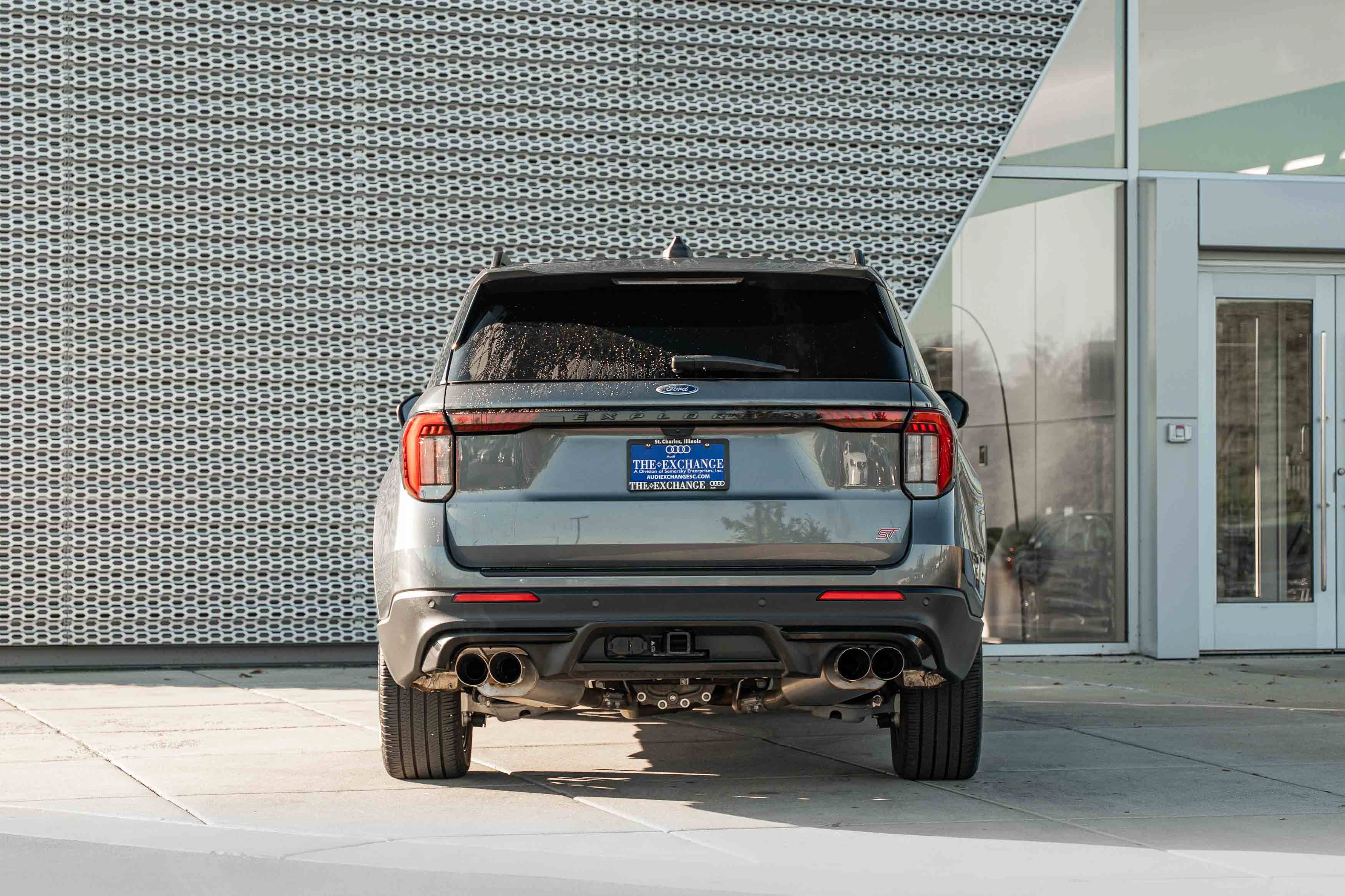 Used 2025 Ford Explorer ST AWD/4WD image 27
