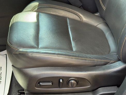 Used 2021 Chevrolet Traverse Premier w/ LPO, Floor Liner Package AWD/4WD image 27