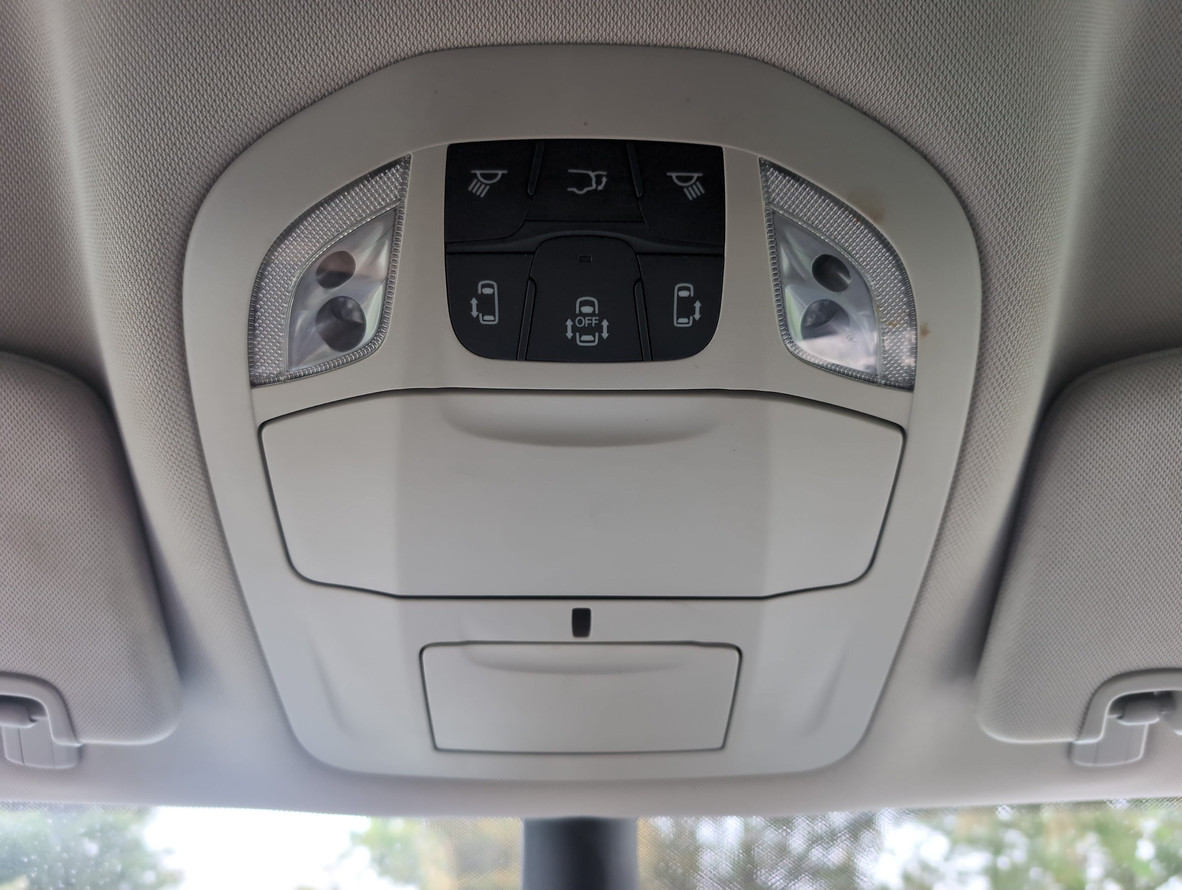 Used 2024 Chrysler Pacifica Touring-L FWD image 40