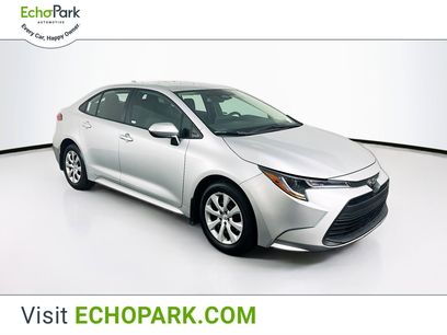 Used 2025 Toyota Corolla LE w/ Convenience Package