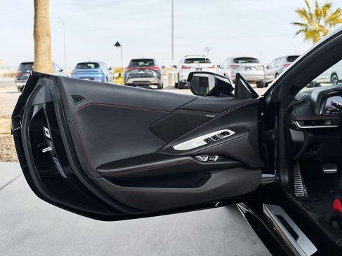 Used 2022 Chevrolet Corvette Stingray Convertible w/ 1LT image 14