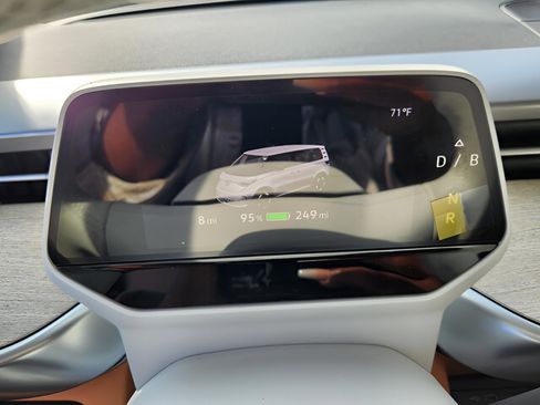 New 2025 Volkswagen ID. Buzz Pro S Plus image 20