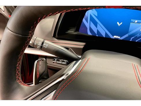 Used 2024 Chevrolet Corvette Stingray Premium Cpe w/ Z51 Performance Package RWD image 18