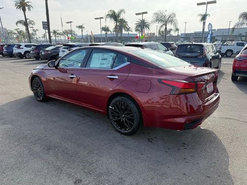 New 2025 Nissan Altima 2.5 SV w/ SV Special Edition Package image 4