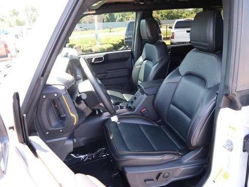 Certified 2024 Ford Bronco Badlands AWD/4WD image 8