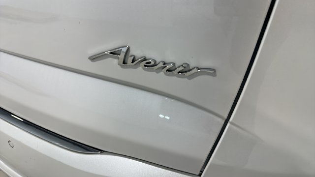 Used 2022 Buick Enclave Avenir w/ Avenir Technology Package AWD/4WD image 40