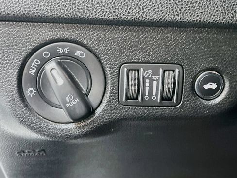 Used 2022 Dodge Charger SXT AWD/4WD image 10
