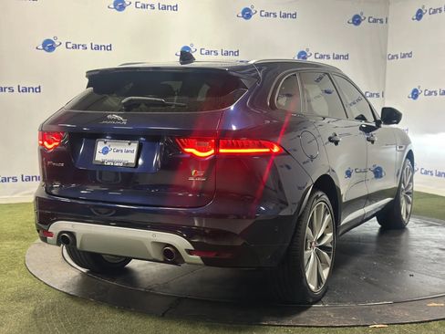 Used 2019 Jaguar F-PACE S image 3