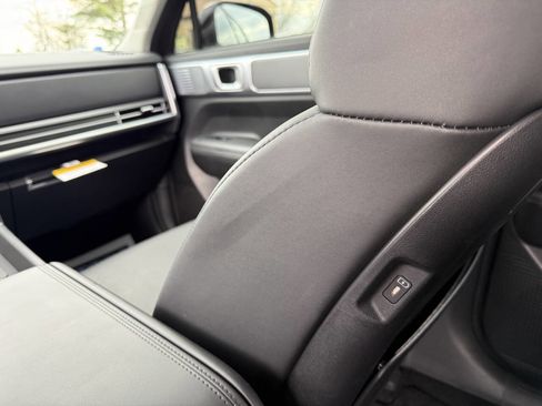 Used 2024 Hyundai Santa Fe XRT image 16