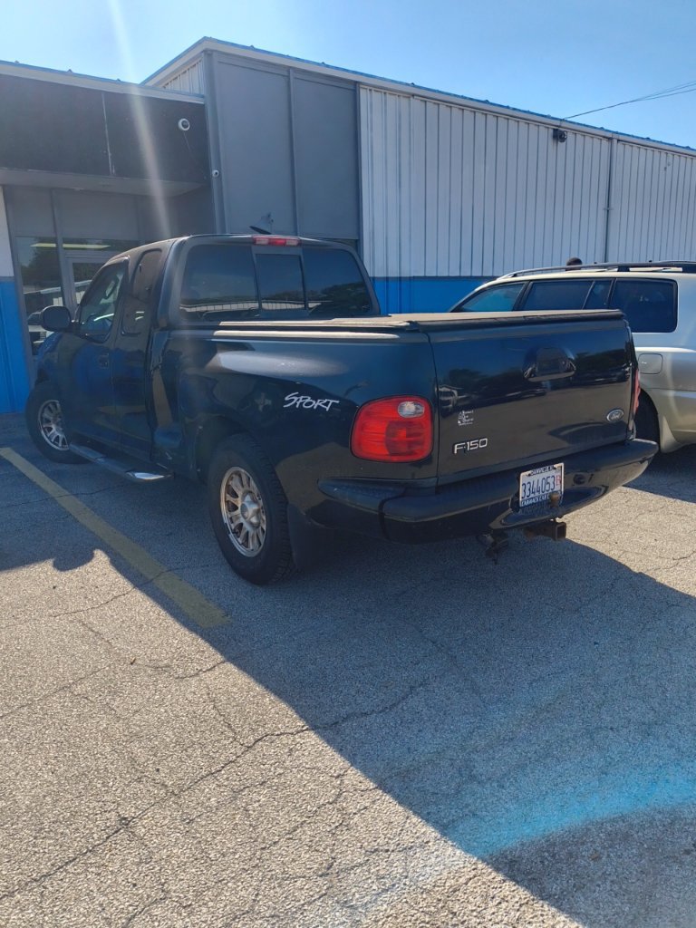 Used 2003 Ford F150 XLT RWD image 9