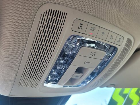 Used 2022 Mercedes-Benz GLE 350 4MATIC image 28