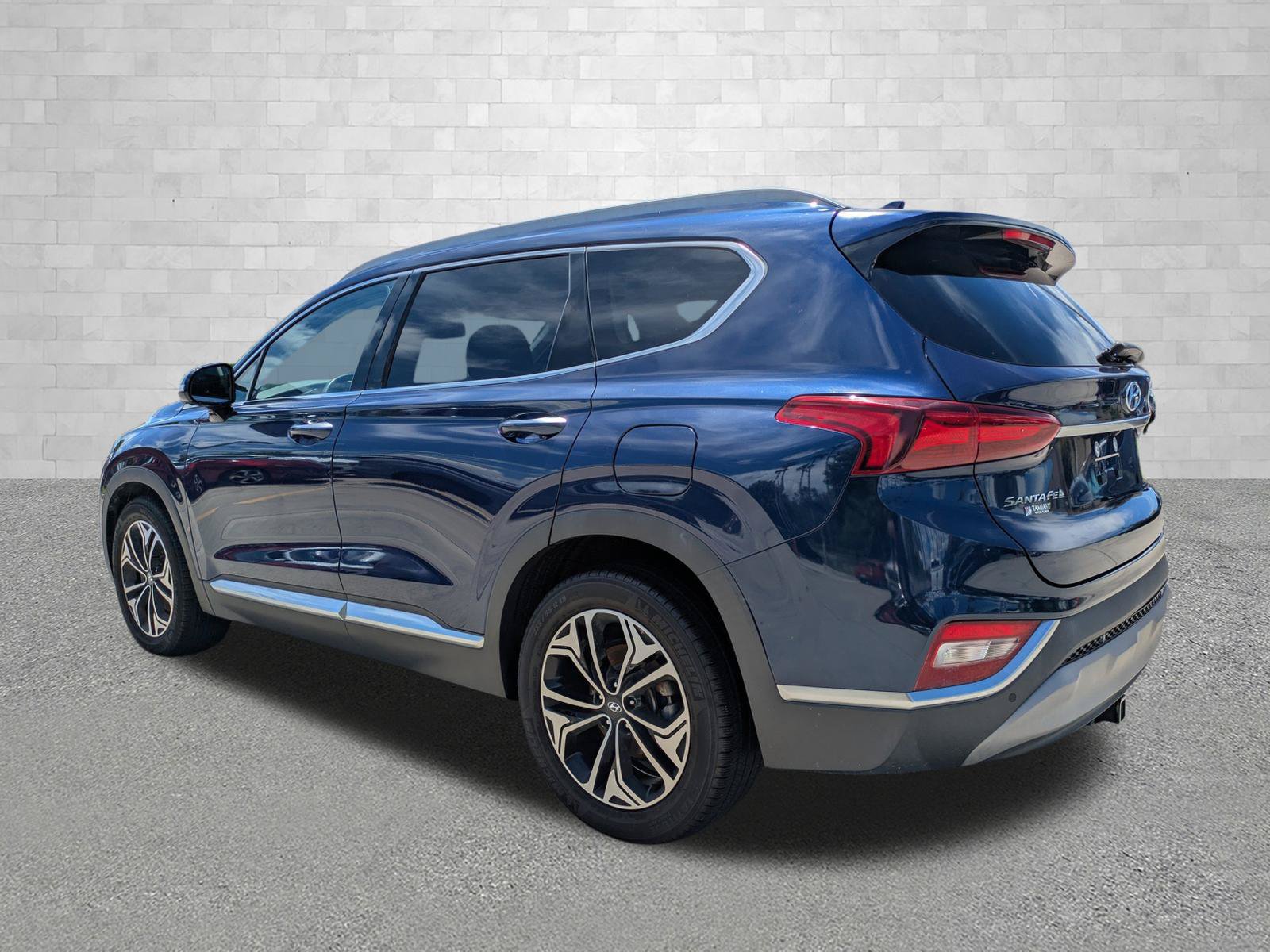 Used 2019 Hyundai Santa Fe FWD image 4