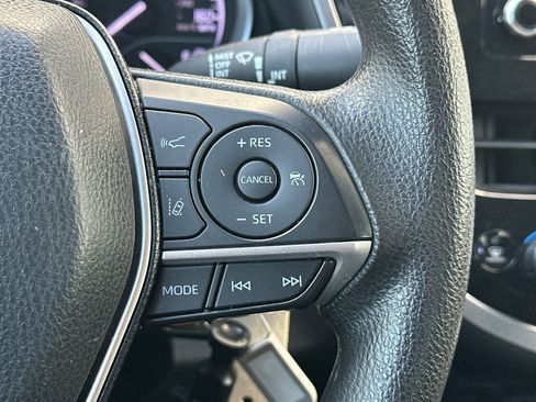 Used 2023 Toyota Camry LE image 27