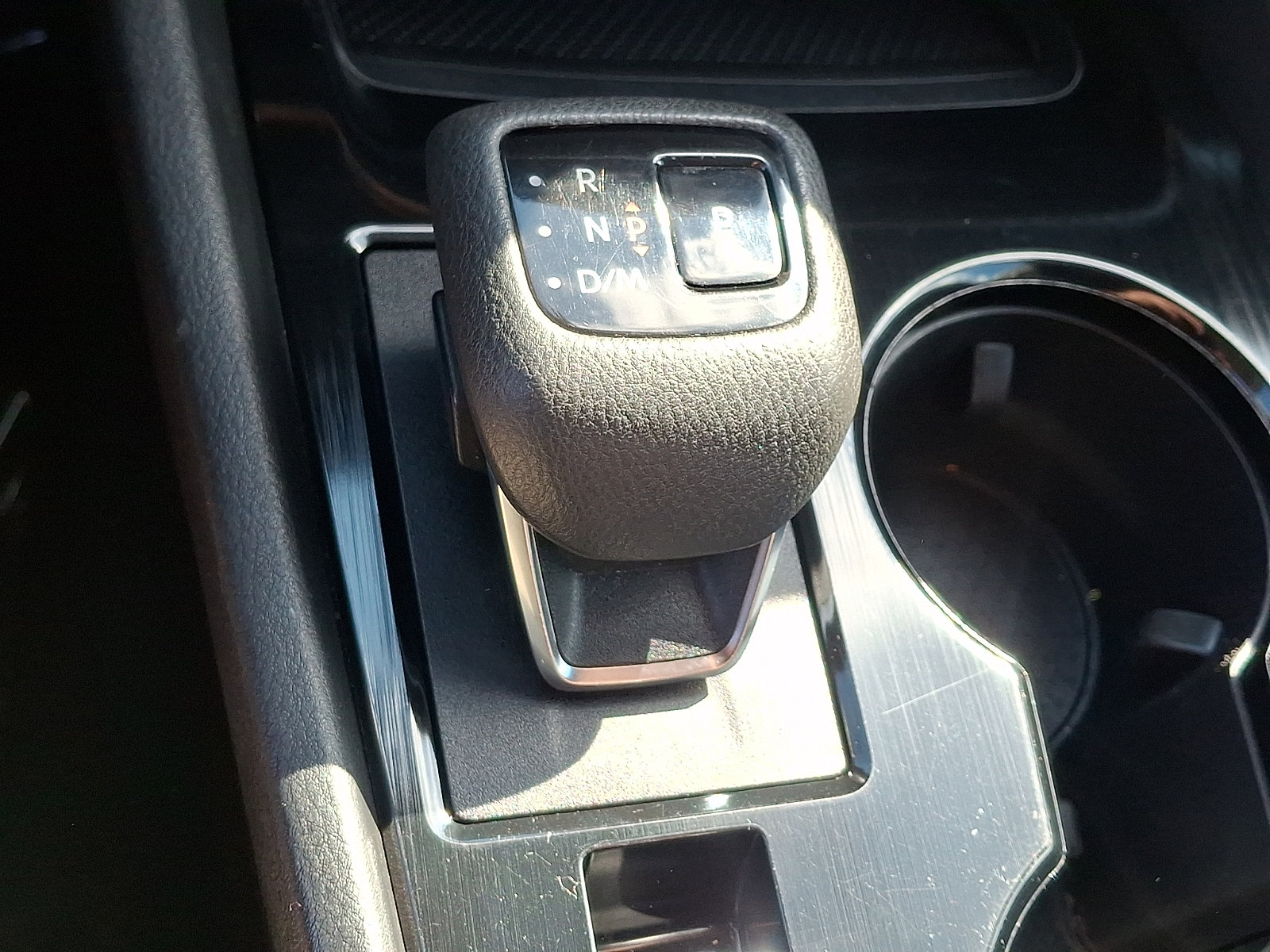 Used 2023 Nissan Rogue S AWD/4WD image 14