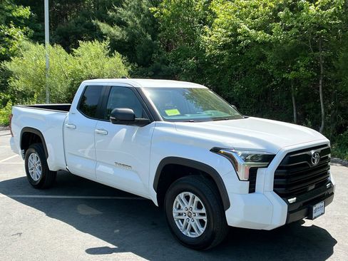 Used 2024 Toyota Tundra SR5 w/ SR5 Premium Package AWD/4WD image 7
