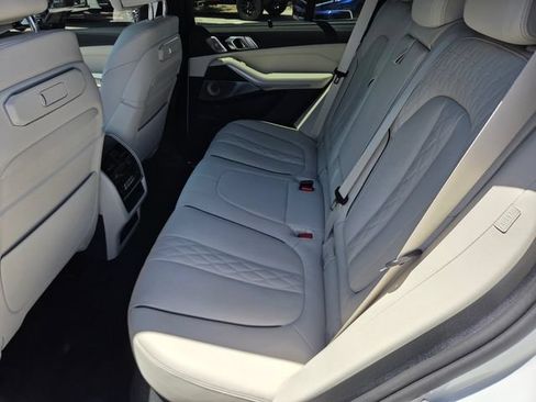 Used 2025 BMW X5 M60i AWD/4WD image 11