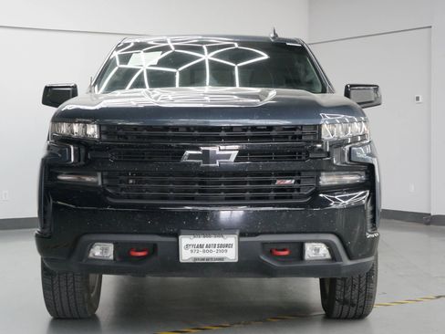 Used 2019 Chevrolet Silverado 1500 LT Trail Boss image 3