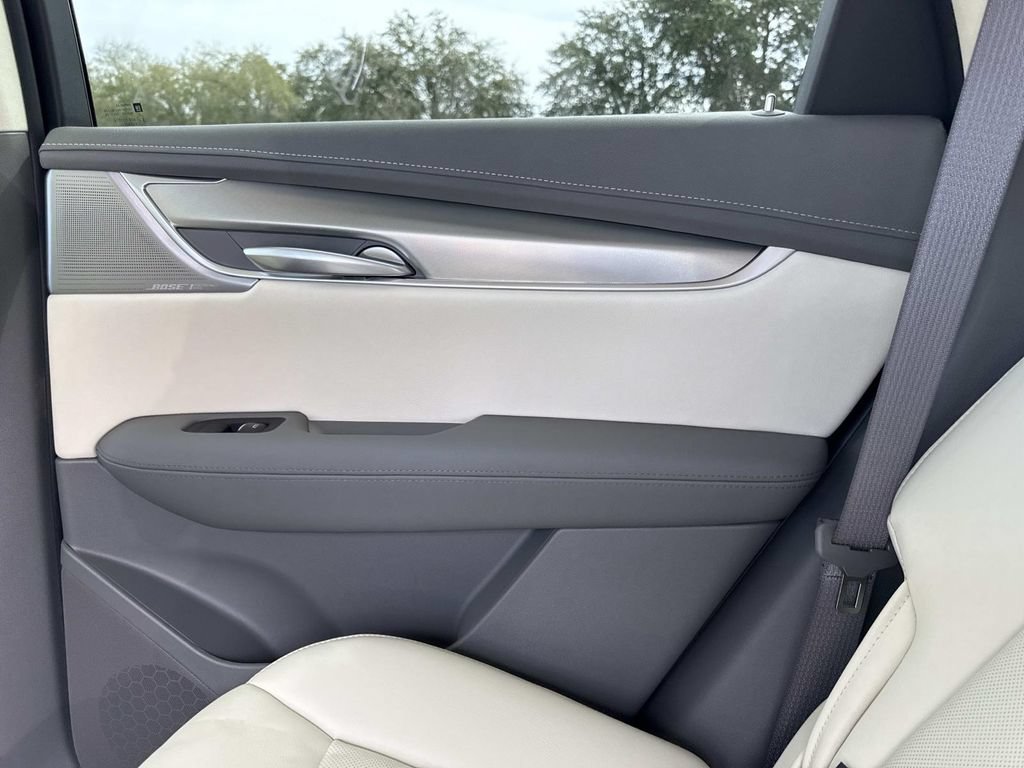 New 2026 Cadillac XT5 Premium Luxury w/ Driver Assist Package AWD/4WD image 15
