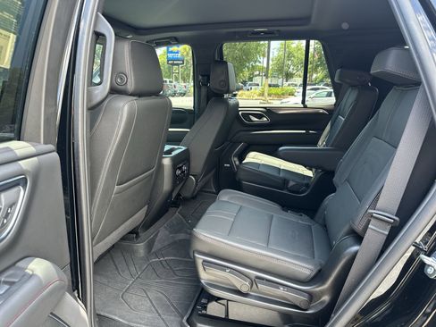 Used 2024 Chevrolet Tahoe RST w/ Luxury Package AWD/4WD image 31