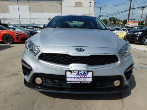 Used 2019 Kia Forte LXS image 2
