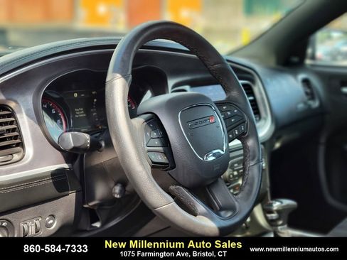 Used 2019 Dodge Charger Scat Pack w/ Daytona Edition Group image 19