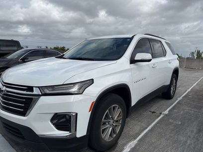Used 2023 Chevrolet Traverse LT