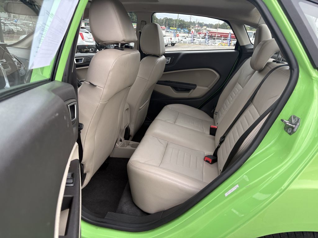 Used 2014 Ford Fiesta Titanium FWD image 15