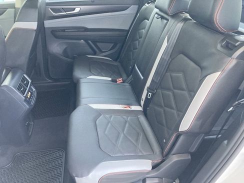 New 2026 Volkswagen Atlas Peak Edition image 31