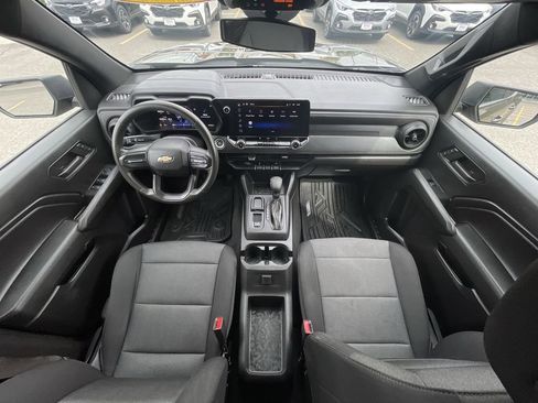Used 2024 Chevrolet Colorado W/T RWD image 23