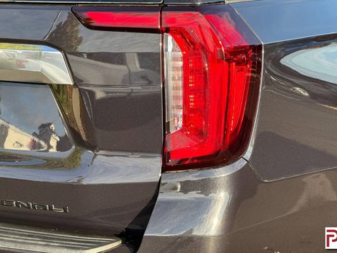 Certified 2024 GMC Yukon XL Denali image 36