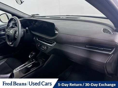 Used 2024 Buick Envista Preferred w/ Convenience II Package FWD image 32