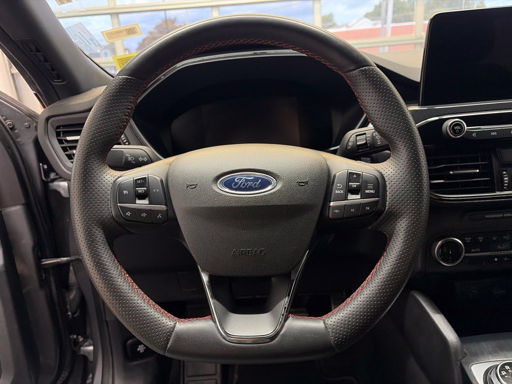 Used 2023 Ford Escape ST-Line AWD/4WD image 23