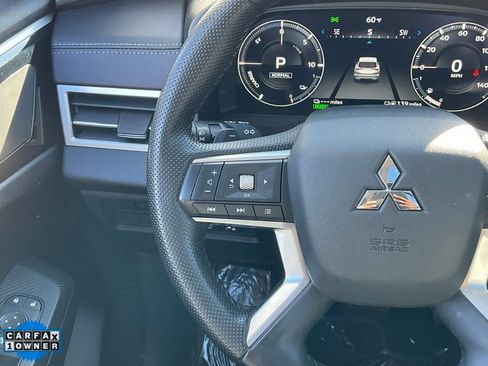 Used 2023 Mitsubishi Outlander SE image 44