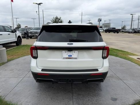 Used 2025 Ford Explorer ST-Line w/ Premium Package RWD image 6