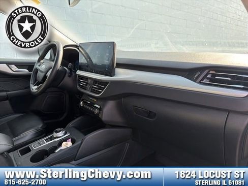 Used 2024 Ford Escape Platinum AWD/4WD image 11