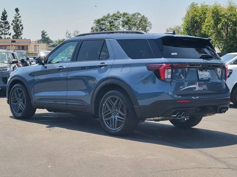 Used 2026 Ford Explorer ST w/ Sun And Sound Package AWD/4WD image 2