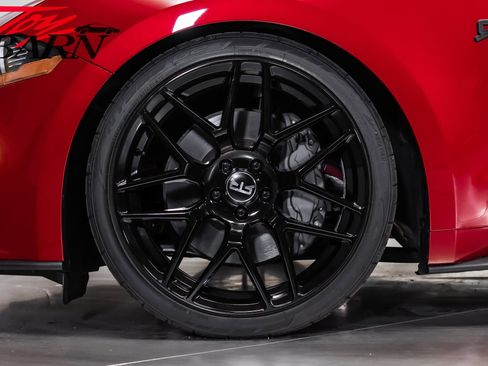 Used 2021 Ford Mustang GT RWD image 16