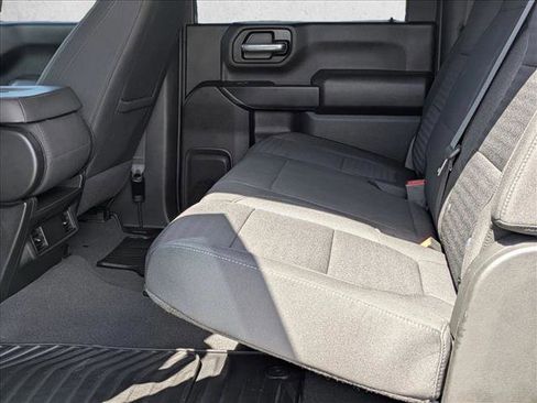 Used 2022 Chevrolet Silverado 2500 Custom w/ Custom Convenience Package RWD image 17