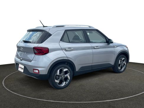 New 2025 Hyundai Venue SEL image 6
