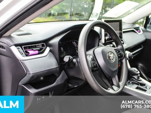 Used 2024 Toyota RAV4 XLE image 30