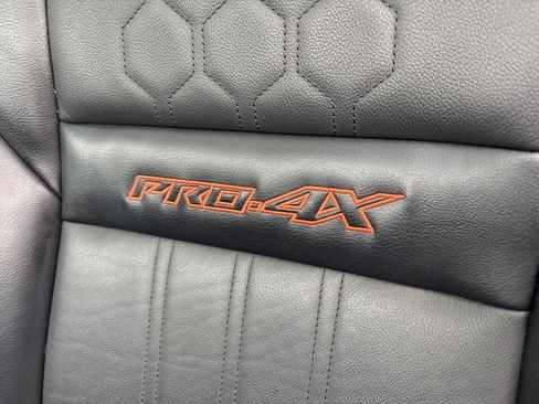 Used 2023 Nissan Frontier PRO-4X w/ Pro-4X Premium Package image 3