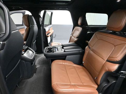 Used 2024 Lincoln Navigator Reserve w/ Equipment Group 201A image 42