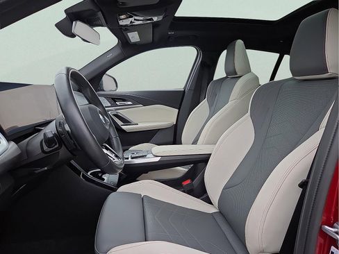 Used 2024 BMW X2 xDrive28i w/ Premium Package image 13