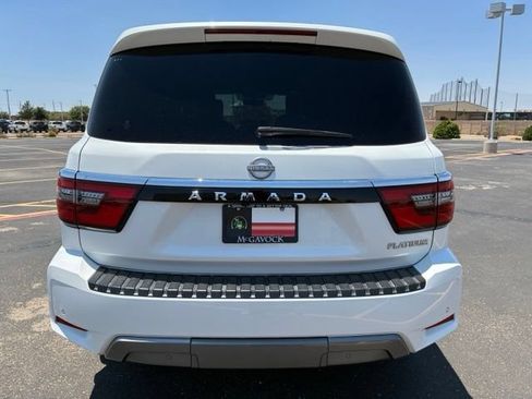 Certified 2022 Nissan Armada Platinum w/ Captain's Chairs Package RWD image 5