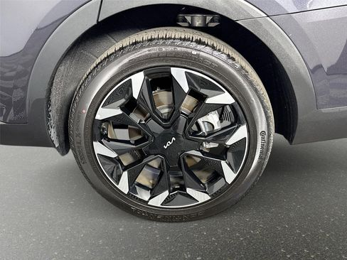Certified 2025 Kia Sorento EX FWD image 32