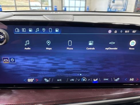 Used 2024 Chevrolet Traverse Z71 w/ Enhanced Driving Package image 25