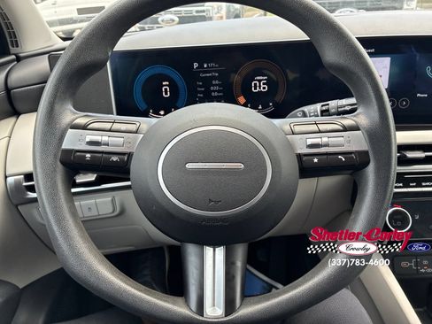 Used 2025 Hyundai Tucson SEL FWD image 30