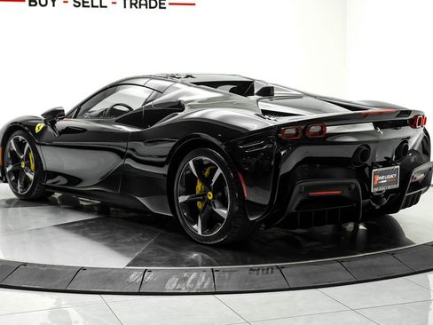 Used 2022 Ferrari SF90 Spider AWD/4WD image 11