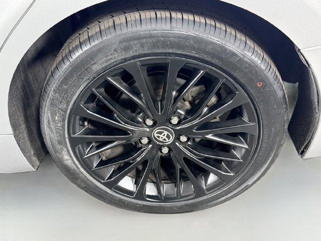 Used 2020 Toyota Camry SE w/ Carpet Mat Package FWD image 28