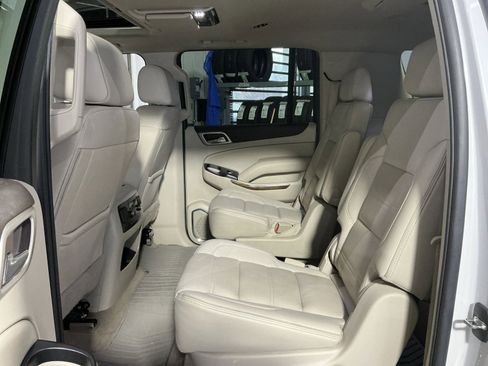 Used 2019 GMC Yukon XL Denali w/ Denali Ultimate Package image 31